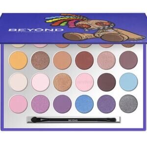 BEYOND Eyeshadow Palette - Purple